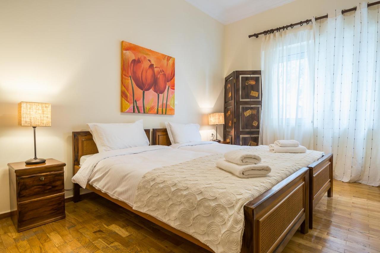 Bed and Breakfast Family House Next To Acropolis Афины Экстерьер фото